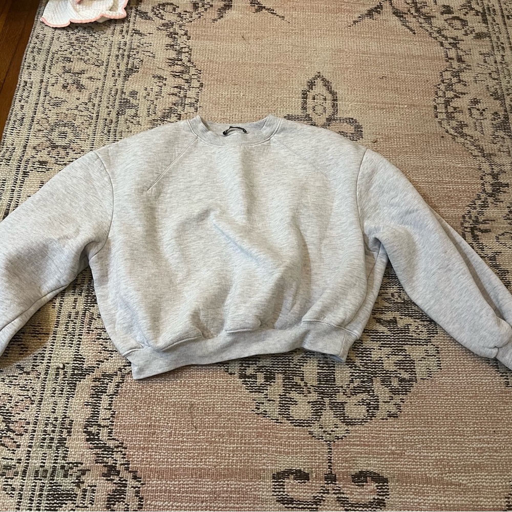 Zara Light Gray Ribbed Sweatshirt